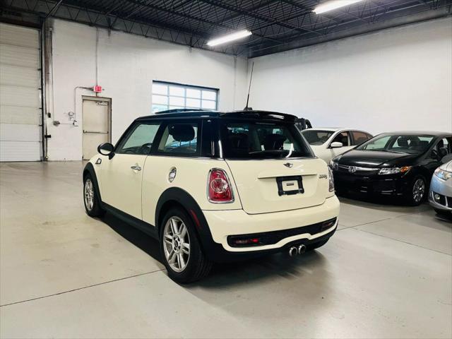 used 2013 MINI Hardtop car, priced at $8,000