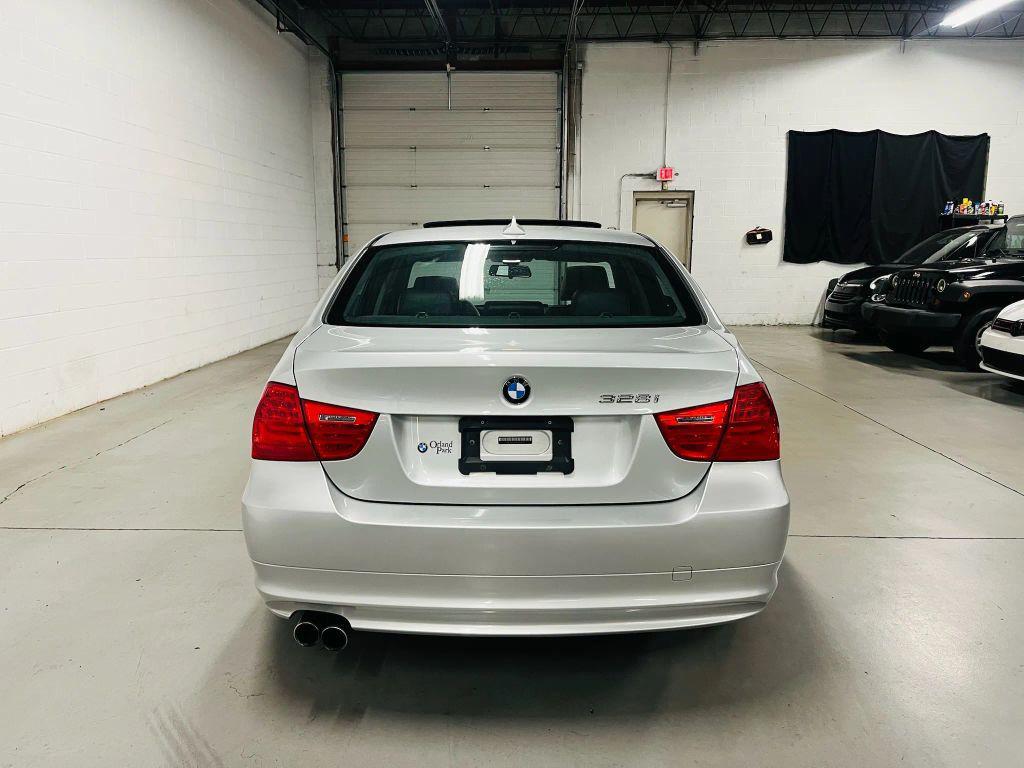 used 2009 BMW 328 car, priced at $9,500
