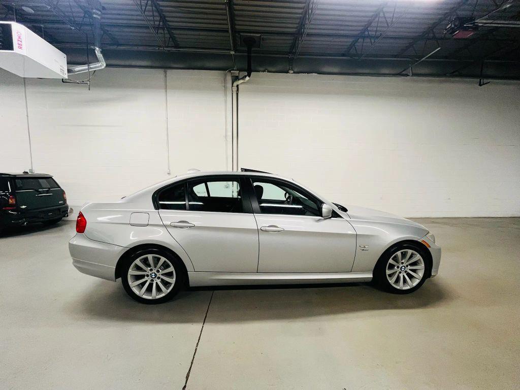 used 2009 BMW 328 car, priced at $9,500