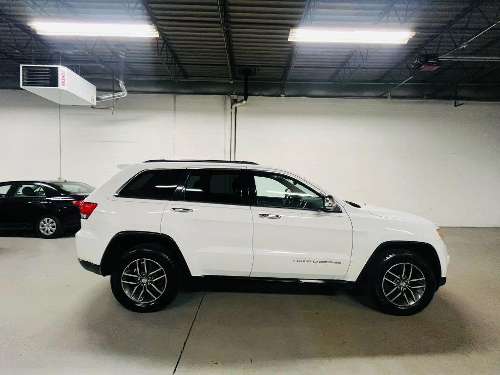 used 2015 Jeep Grand Cherokee car, priced at $10,500