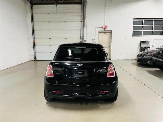 used 2013 MINI Hardtop car, priced at $8,900