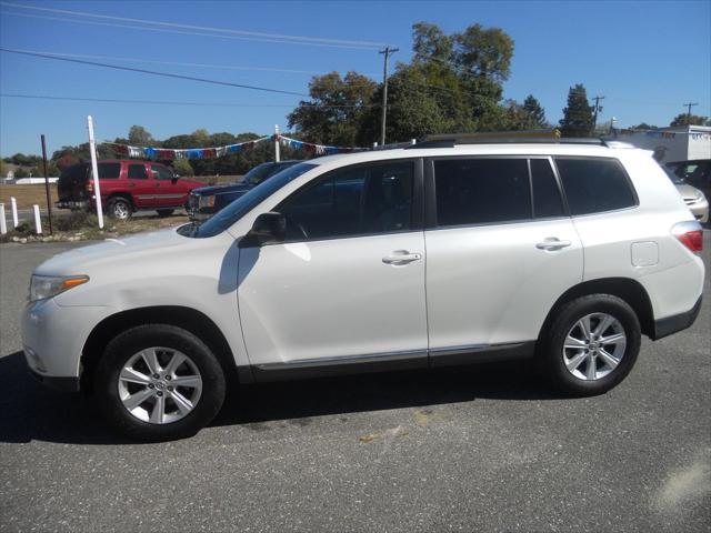 used 2011 Toyota Highlander car, priced at $9,900