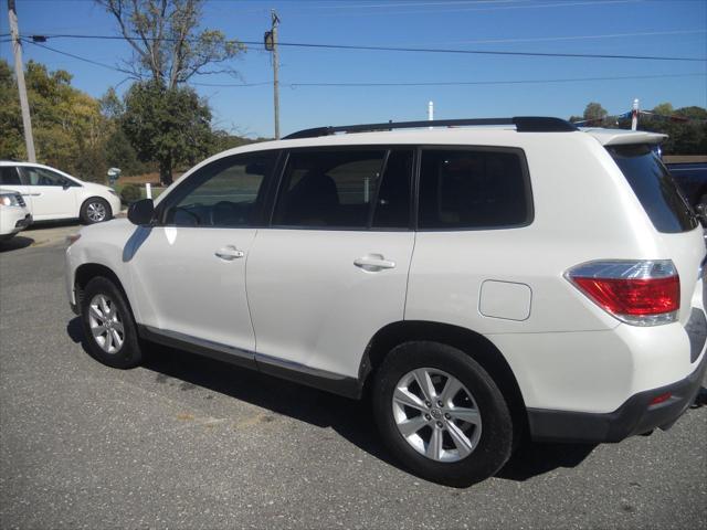 used 2011 Toyota Highlander car, priced at $9,900