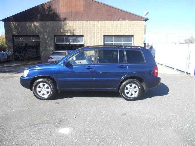 used 2003 Toyota Highlander car, priced at $5,600