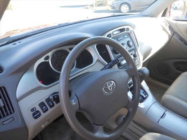 used 2006 Toyota Highlander car, priced at $6,990