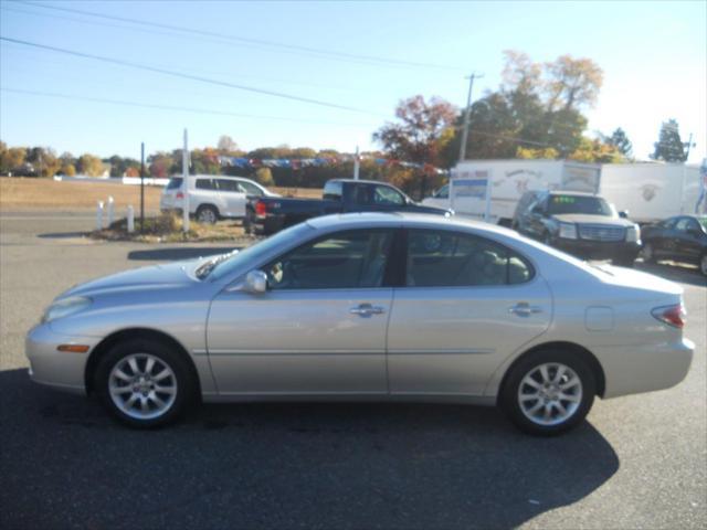 used 2004 Lexus ES 330 car, priced at $5,990