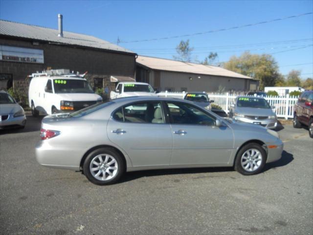 used 2004 Lexus ES 330 car, priced at $5,990