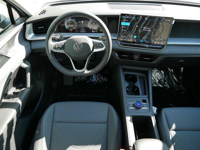 new 2025 Volkswagen Tiguan car, priced at $33,875