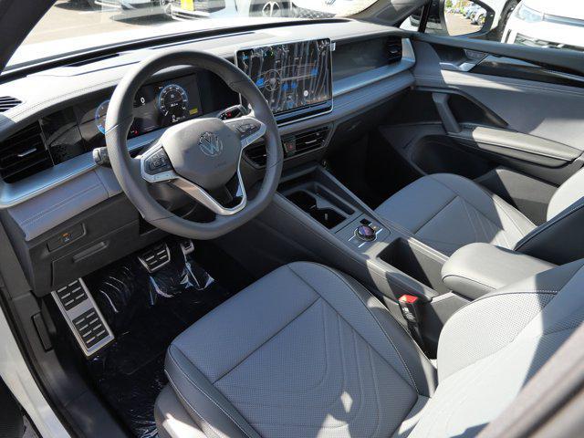 new 2025 Volkswagen Tiguan car, priced at $38,990