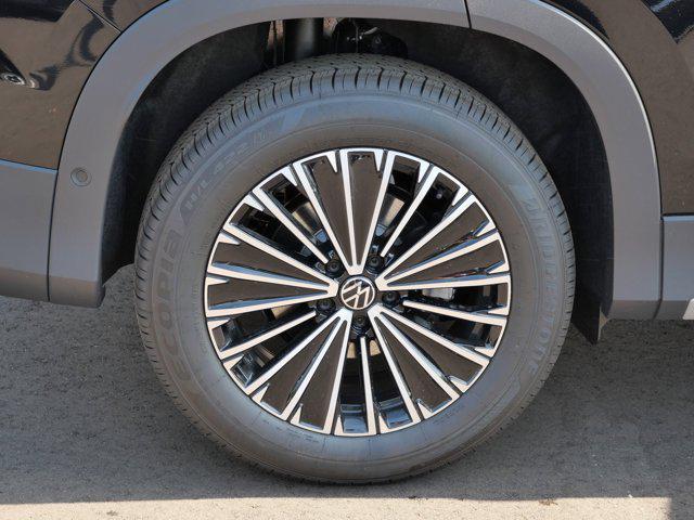 new 2025 Volkswagen Tiguan car, priced at $30,970