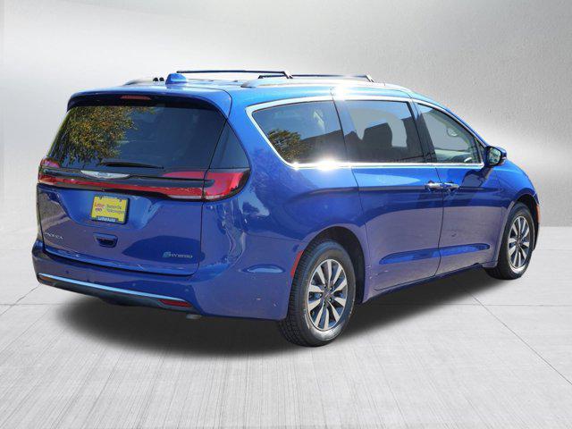 used 2021 Chrysler Pacifica Hybrid car, priced at $20,975