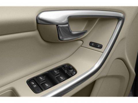 used 2015 Volvo V60 car, priced at $15,995