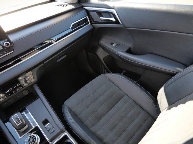 used 2024 Mitsubishi Outlander car, priced at $22,975