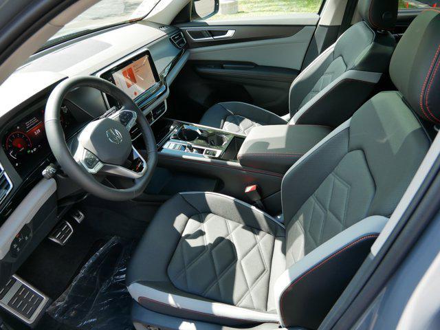 new 2025 Volkswagen Atlas car, priced at $43,180