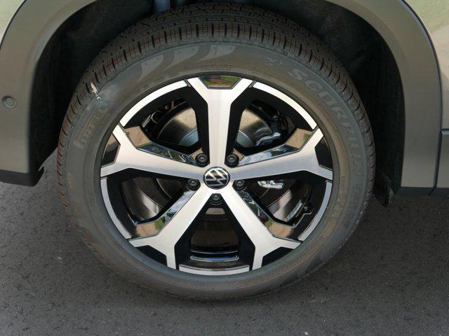new 2025 Volkswagen Tiguan car, priced at $35,075