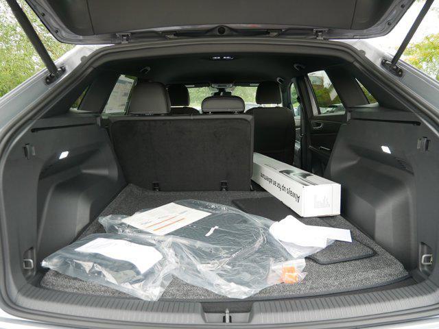 new 2026 Volkswagen Atlas car, priced at $57,685