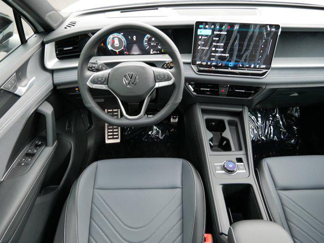 new 2025 Volkswagen Tiguan car, priced at $37,874