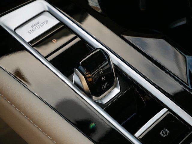 new 2025 Volkswagen Atlas car, priced at $48,900