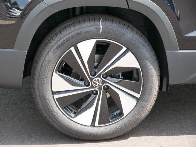 new 2025 Volkswagen Taos car, priced at $34,115