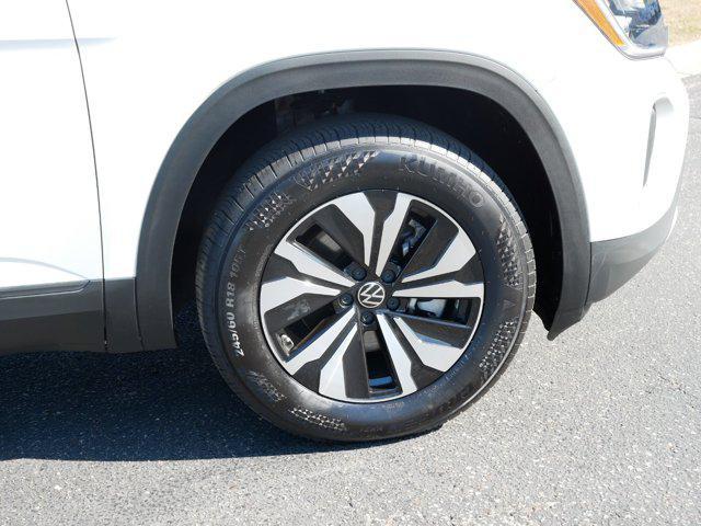 used 2024 Volkswagen Atlas car, priced at $35,475