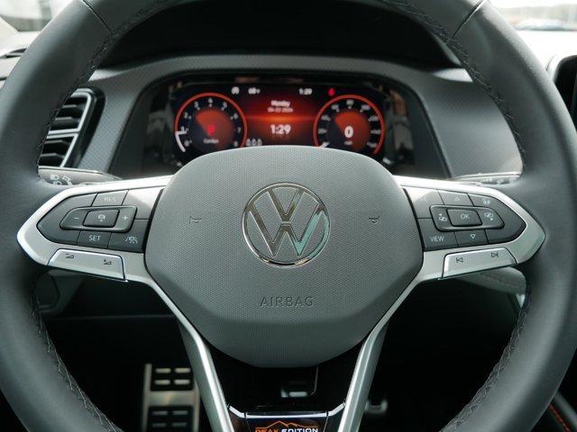 new 2024 Volkswagen Atlas car, priced at $45,614
