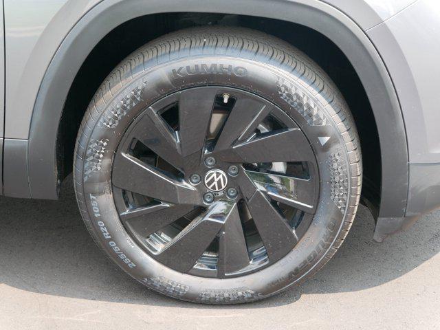 used 2025 Volkswagen Atlas car, priced at $40,488
