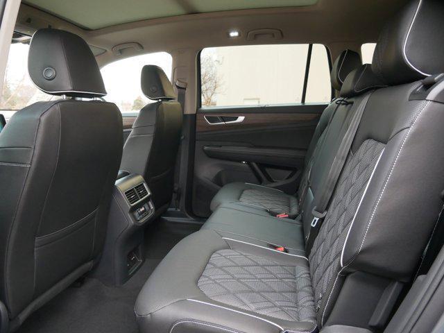 new 2025 Volkswagen Atlas car, priced at $52,980