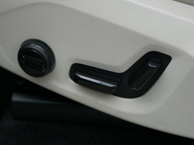 used 2023 Volvo XC90 car, priced at $40,975