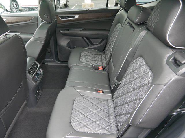 new 2025 Volkswagen Atlas car, priced at $52,210