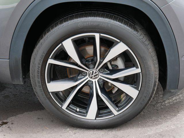 used 2025 Volkswagen Atlas car, priced at $44,475