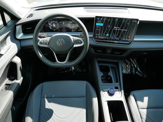 new 2025 Volkswagen Tiguan car, priced at $33,865