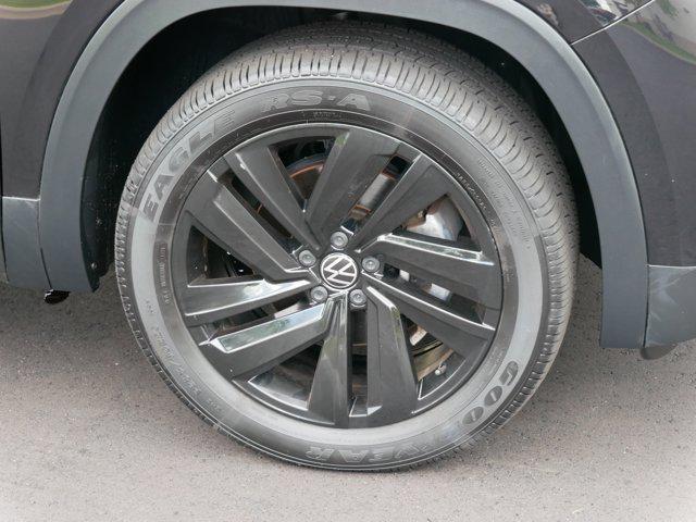 used 2022 Volkswagen Atlas Cross Sport car, priced at $30,475