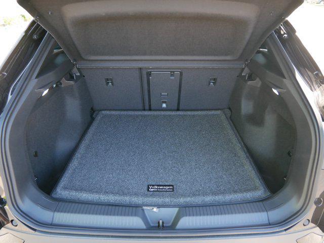 new 2025 Volkswagen ID.4 car, priced at $52,854