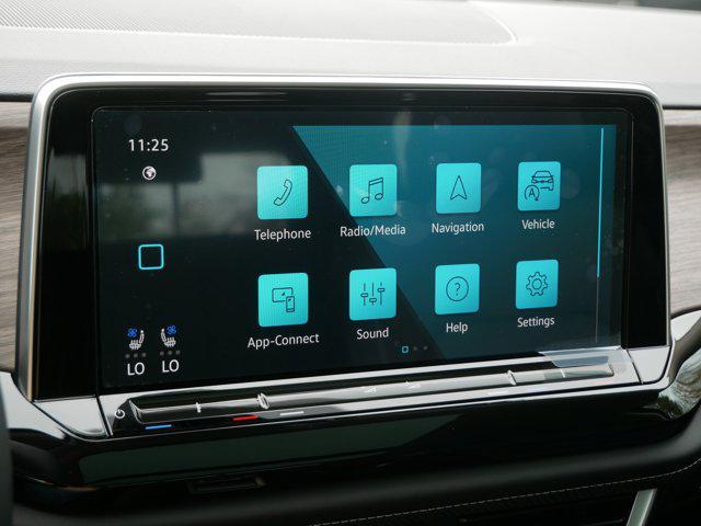 new 2025 Volkswagen Atlas car, priced at $48,000