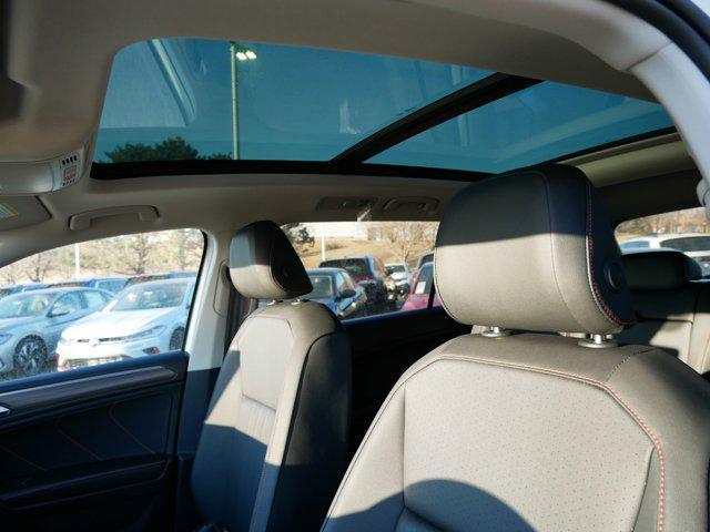 new 2024 Volkswagen Tiguan car, priced at $33,749