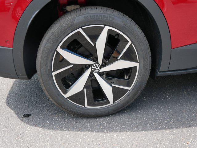 new 2025 Volkswagen ID.4 car, priced at $49,869