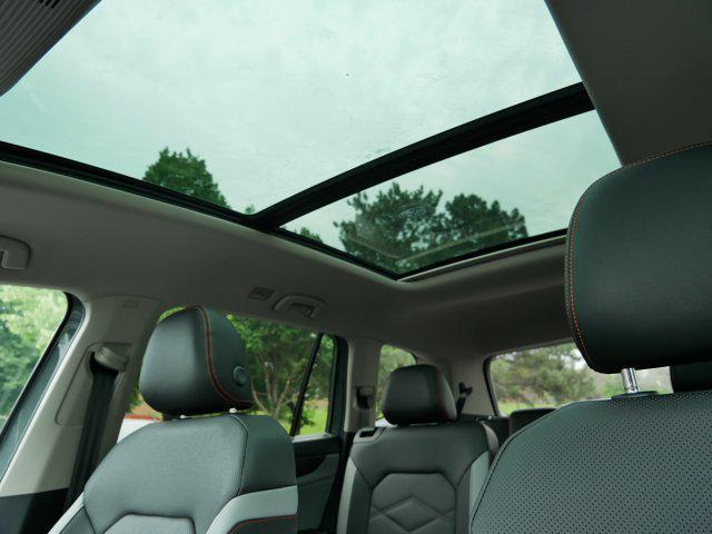 new 2025 Volkswagen Atlas car, priced at $46,105