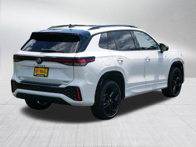 new 2025 Volkswagen Tiguan car, priced at $40,903