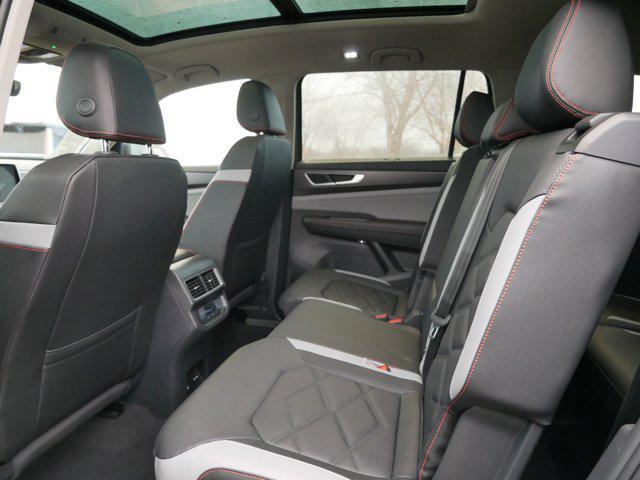 new 2025 Volkswagen Atlas car, priced at $45,076
