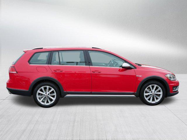 used 2019 Volkswagen Golf Alltrack car, priced at $20,995