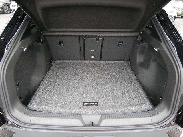 new 2025 Volkswagen ID.4 car, priced at $49,758