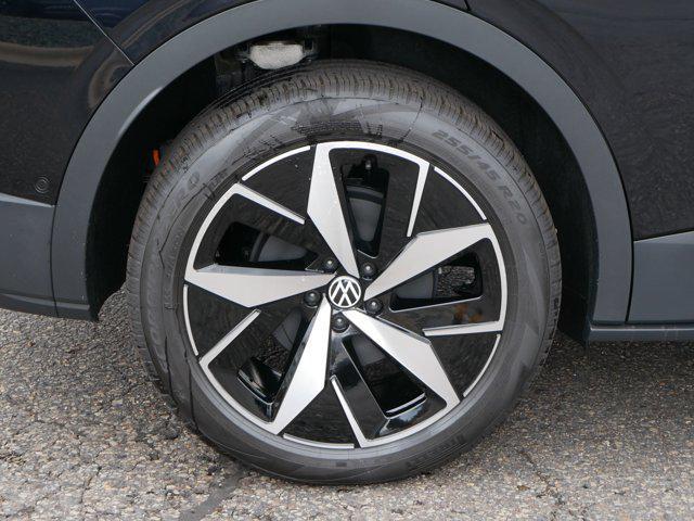 new 2025 Volkswagen ID.4 car, priced at $49,758