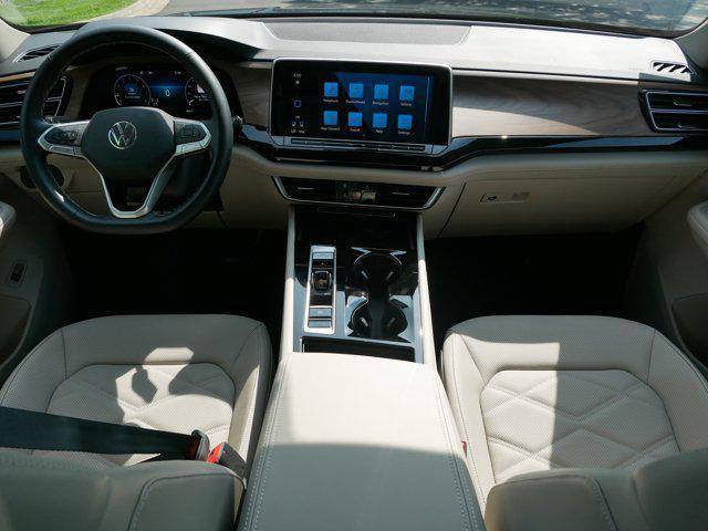 used 2025 Volkswagen Atlas car, priced at $40,975