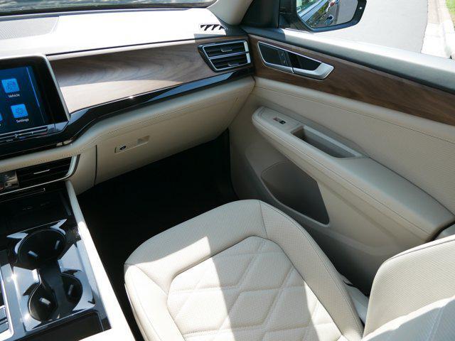 used 2025 Volkswagen Atlas car, priced at $40,975