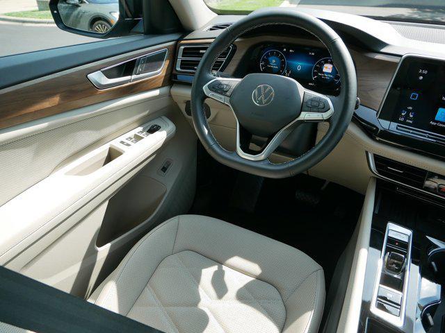 used 2025 Volkswagen Atlas car, priced at $40,975
