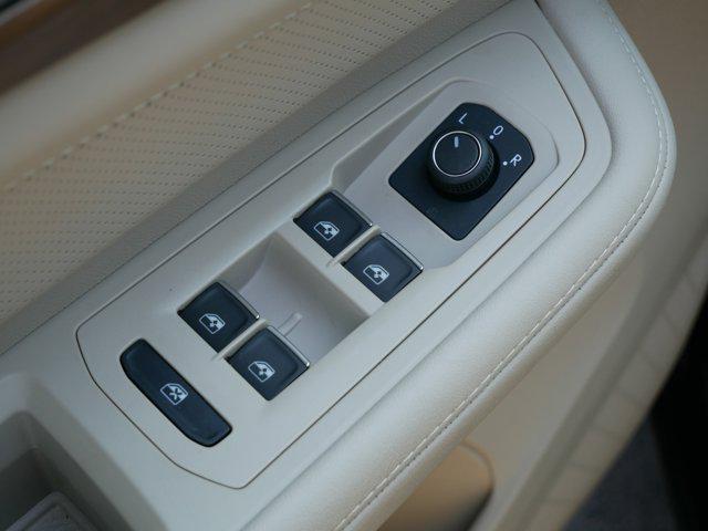 used 2025 Volkswagen Atlas car, priced at $40,975