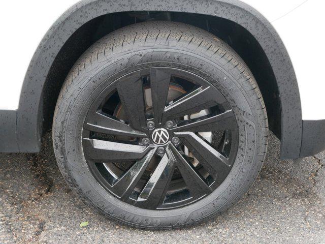 used 2022 Volkswagen Atlas Cross Sport car, priced at $26,995