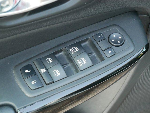 used 2023 Jeep Cherokee car, priced at $21,975