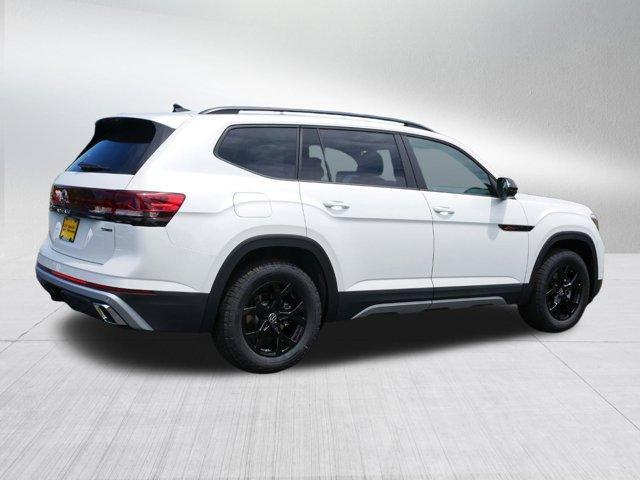 new 2024 Volkswagen Atlas car, priced at $49,072