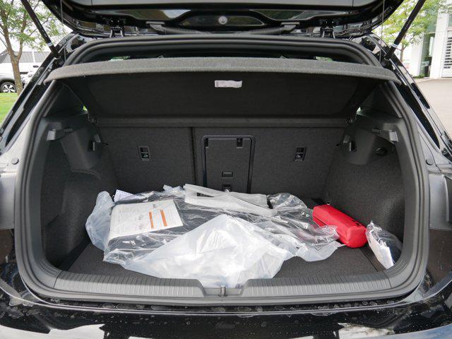 new 2025 Volkswagen Golf GTI car, priced at $34,063